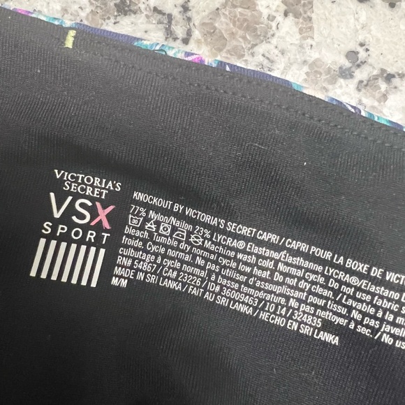 Victoria’s Secret activewear leggings - Picture 3 of 3